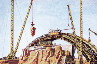 Illustration for article titled Unbelievable Photos of the Most Challenging Structural Relocations Ever